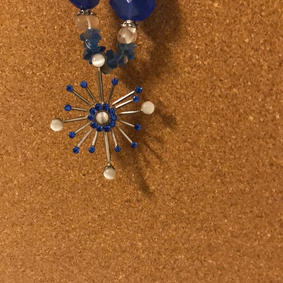 Custom hand made pendant necklace & earrings - Picture 2 of 7